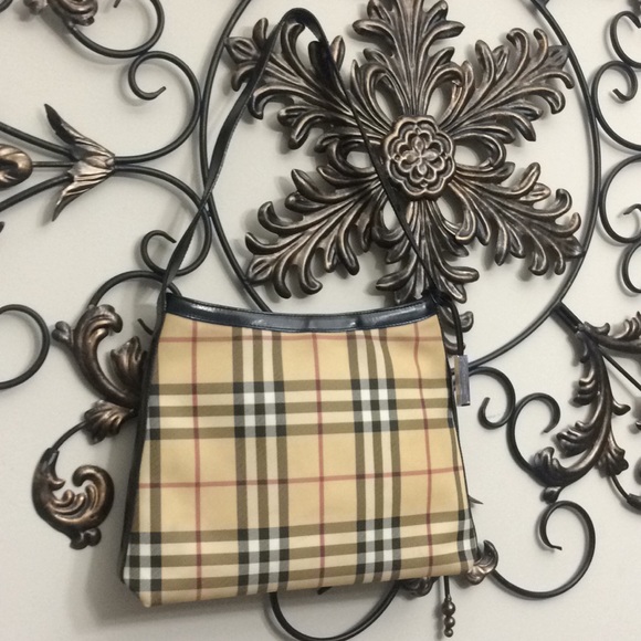 Burberry Handbags - Burberry London Novacheck Leather shoulder bag